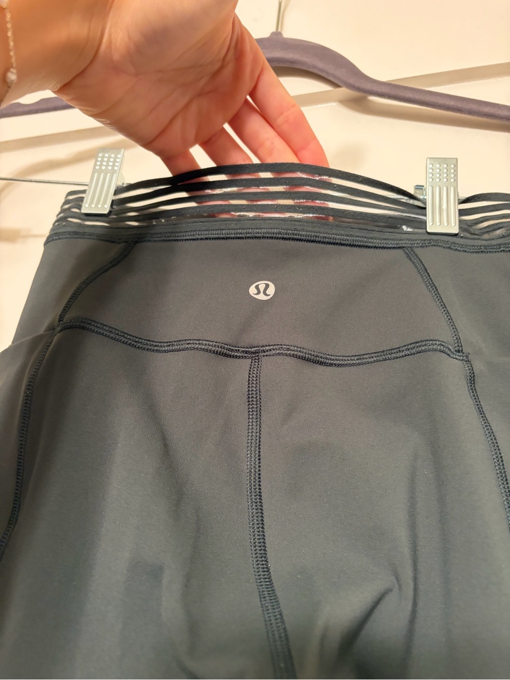 Lululemon olive green leggings with clear stripes design